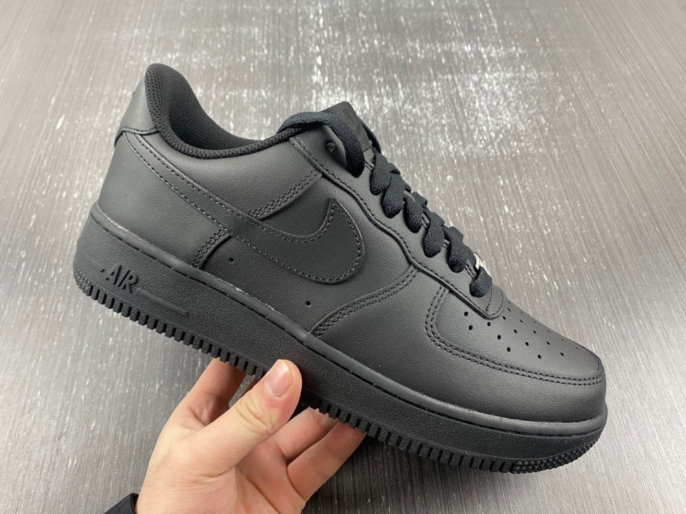 Nike Air Force 1 Black