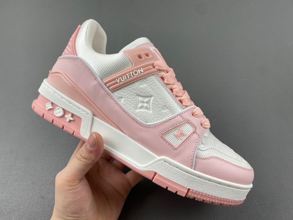 l**is V*t*n pink trainer