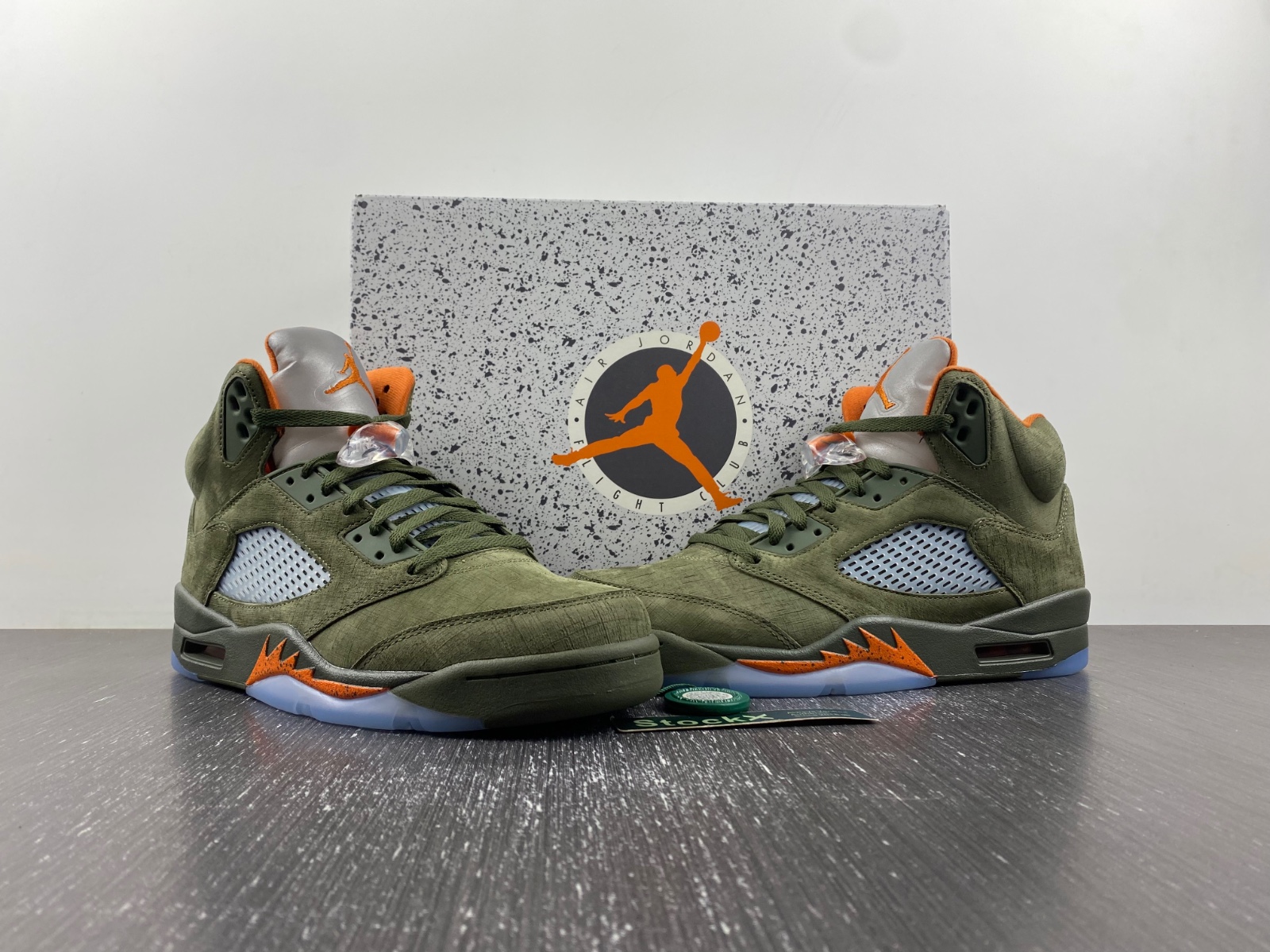 Air Jordan 5 “Olive“