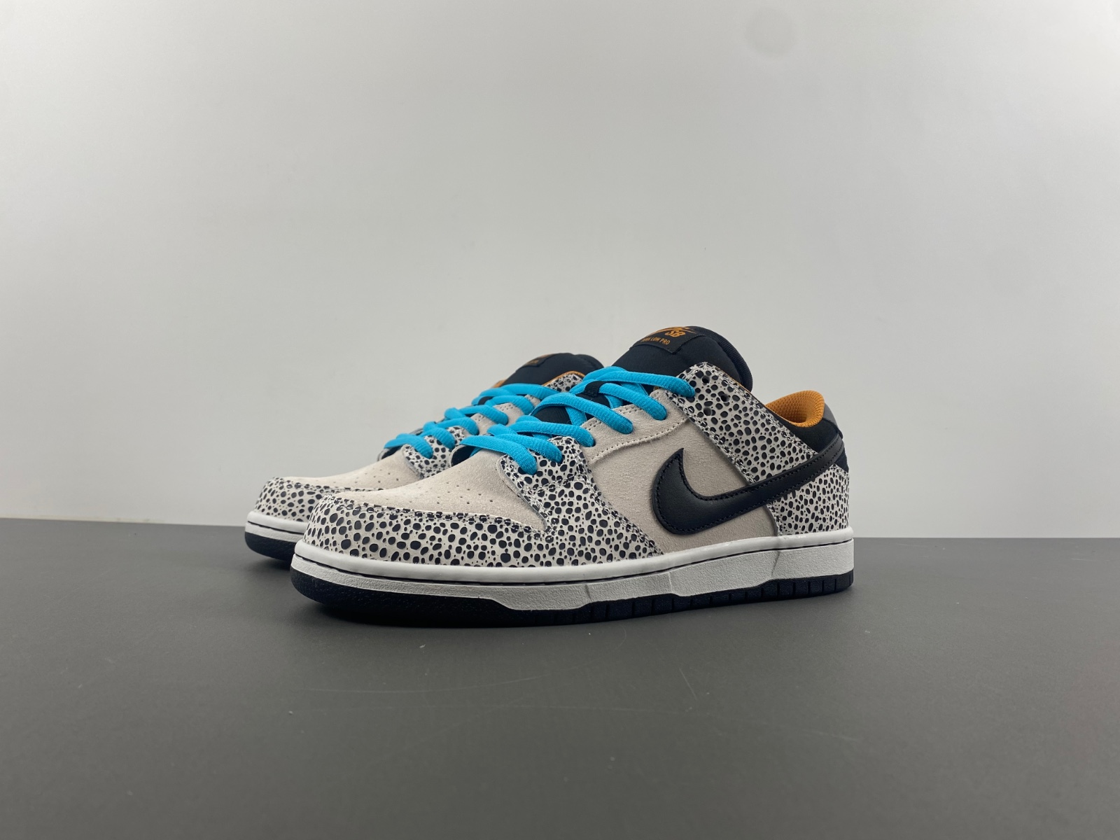 Nike SB Dunk Low Olympics Safari FZ1233-002