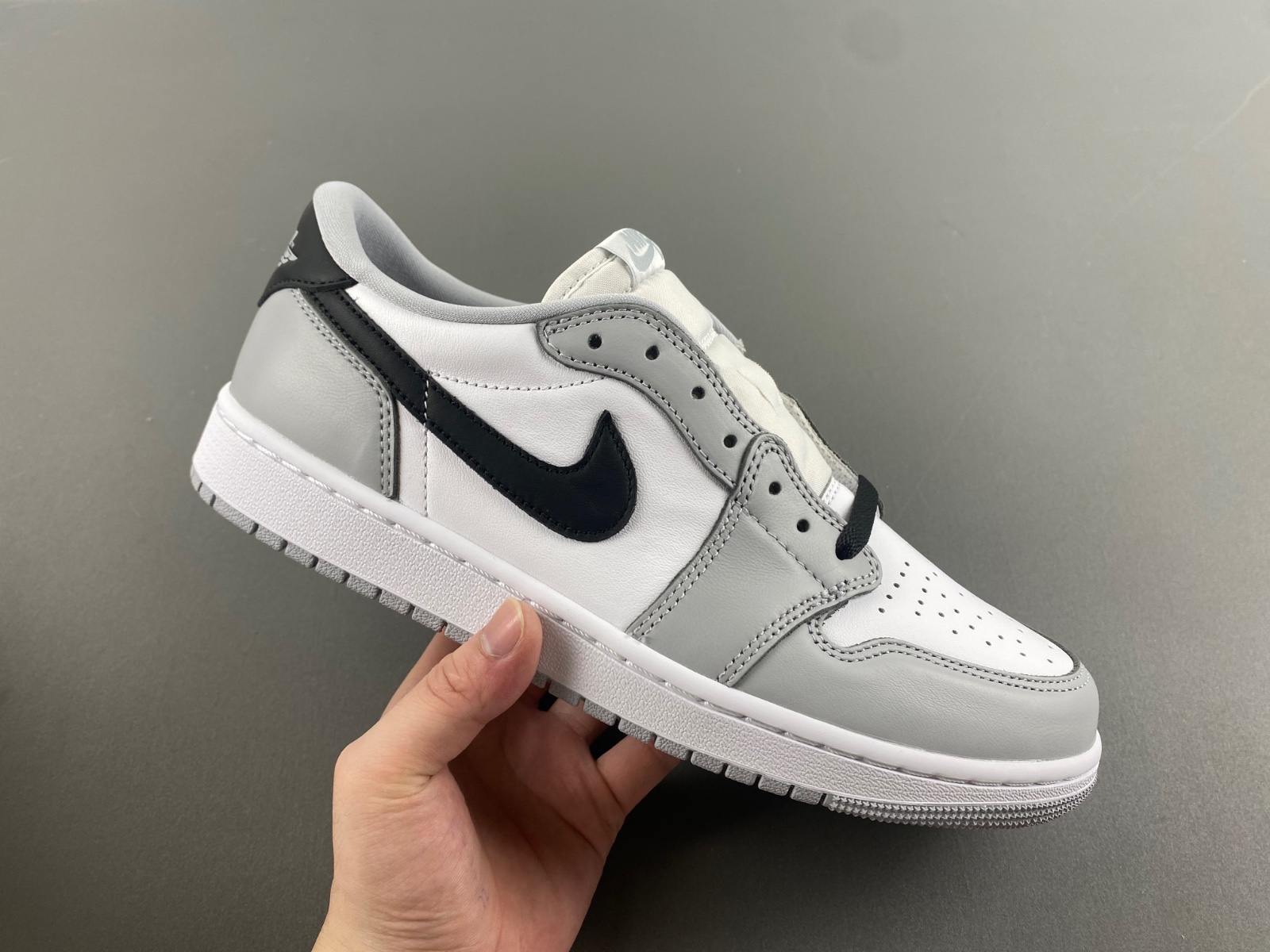 Air Jordan 1 Low OG “Barons” CZ0790-110