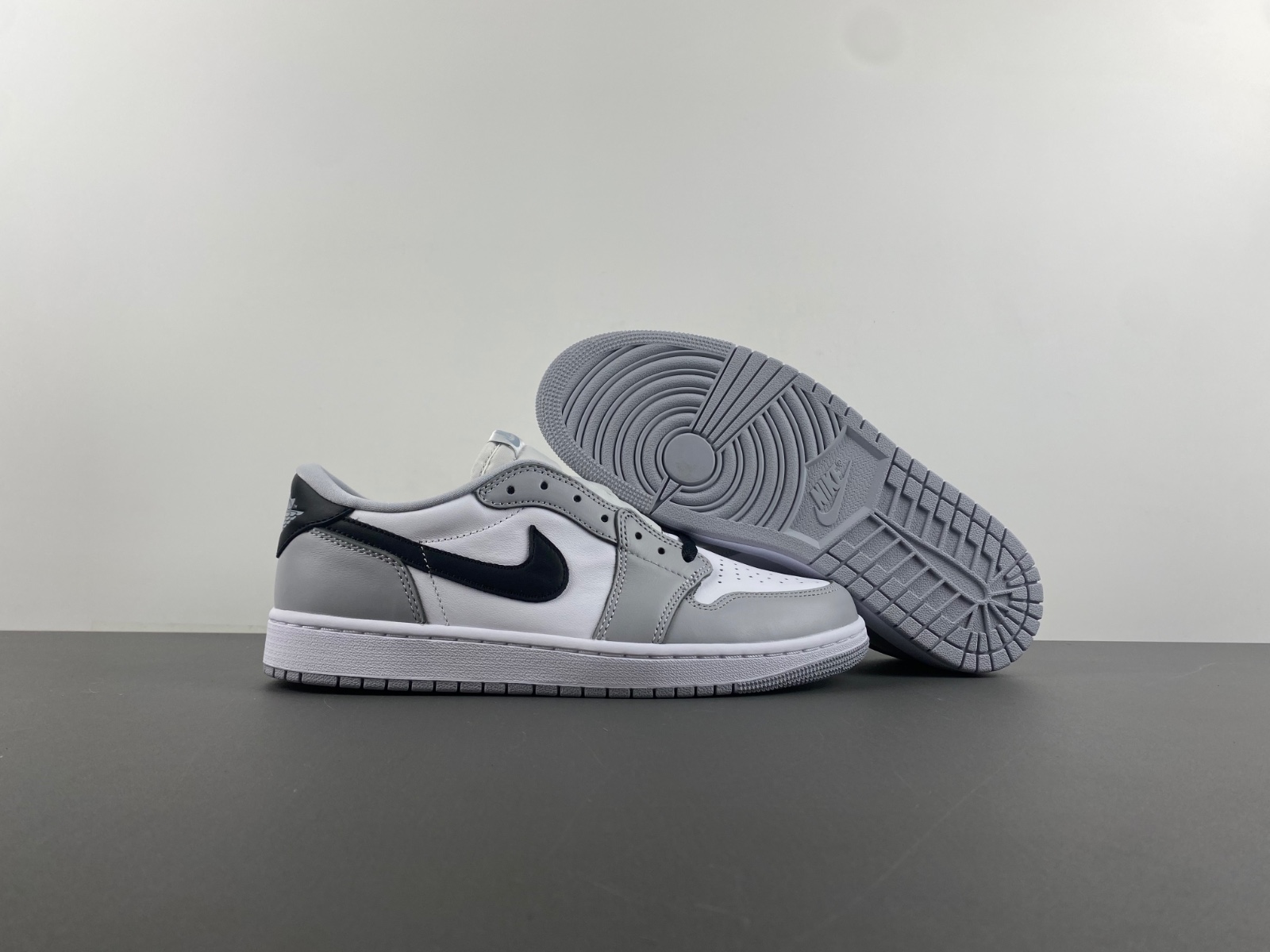 Air Jordan 1 Low OG “Barons” CZ0790-110