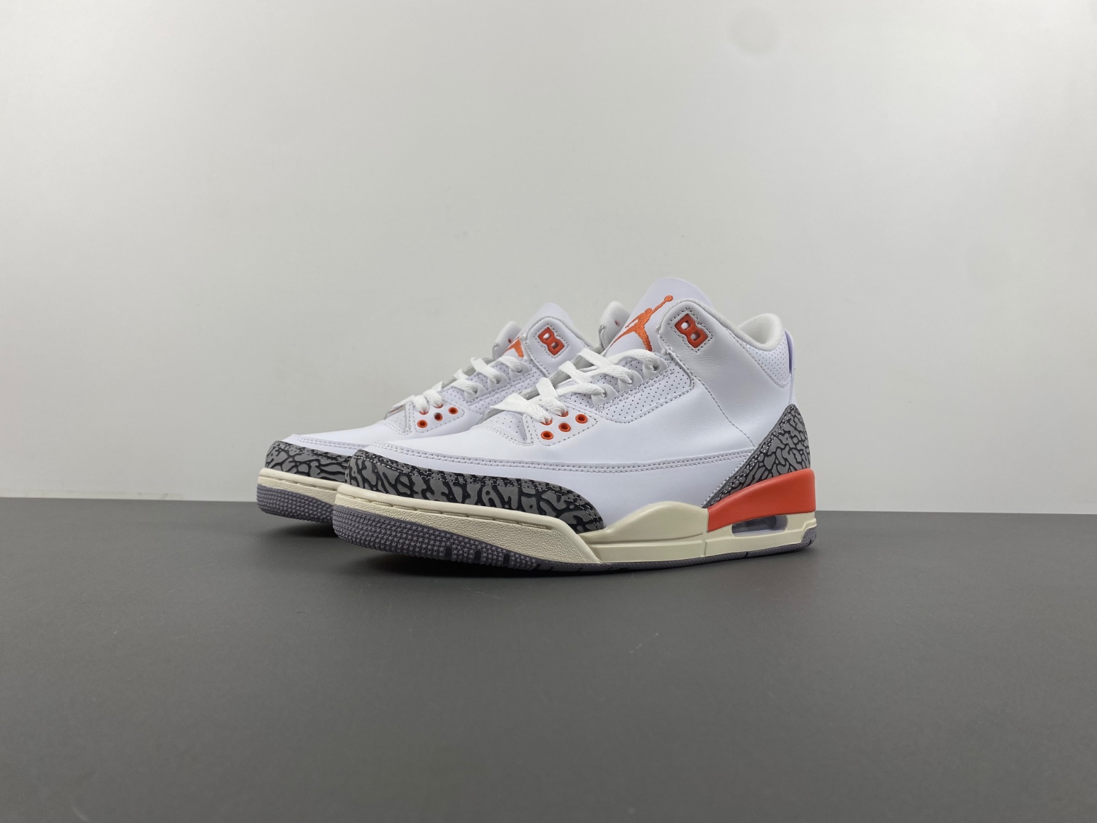 Air Jordan 3 Retro Georgia Peach CK9246-121