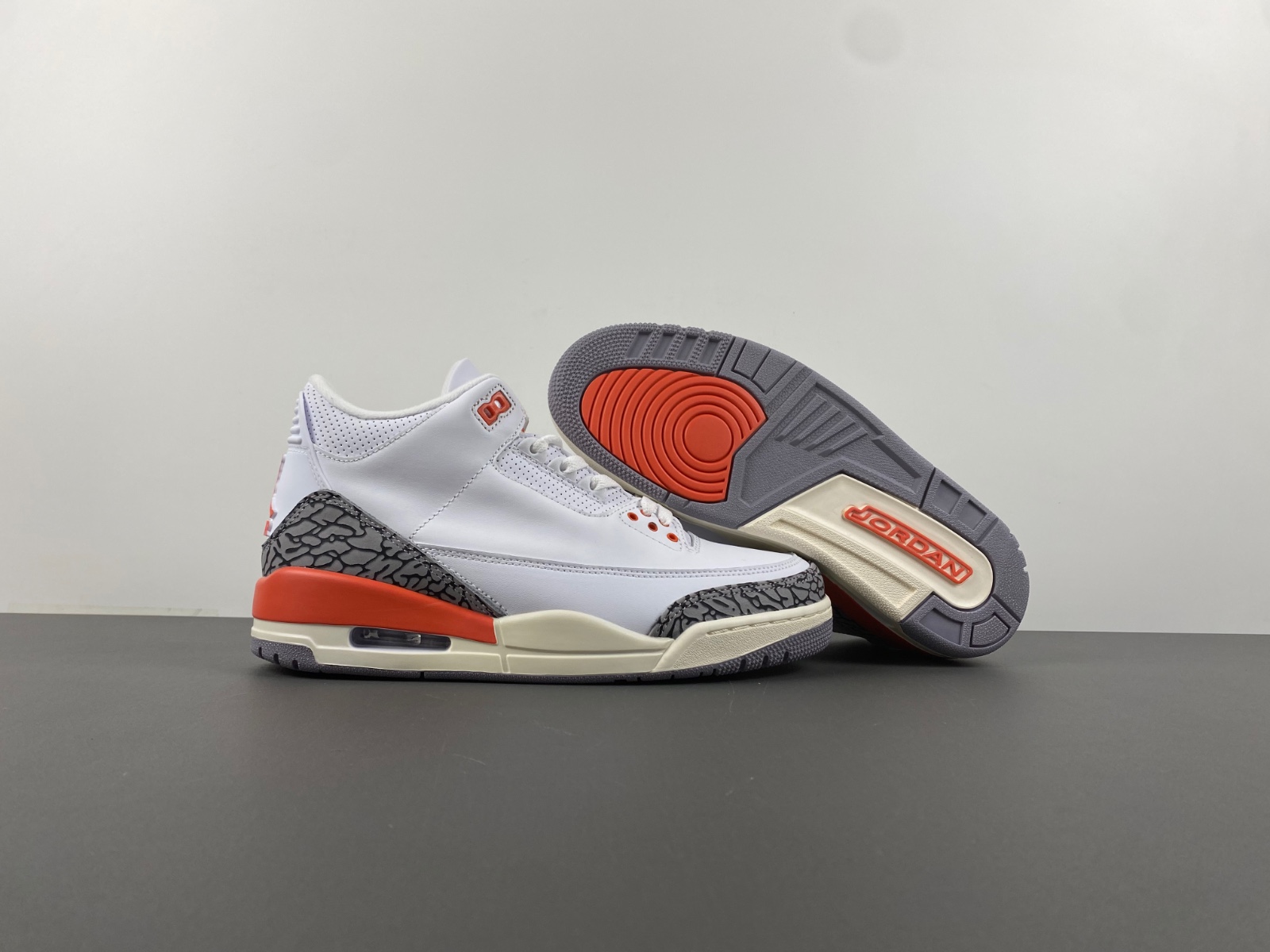 Air Jordan 3 Retro Georgia Peach CK9246-121