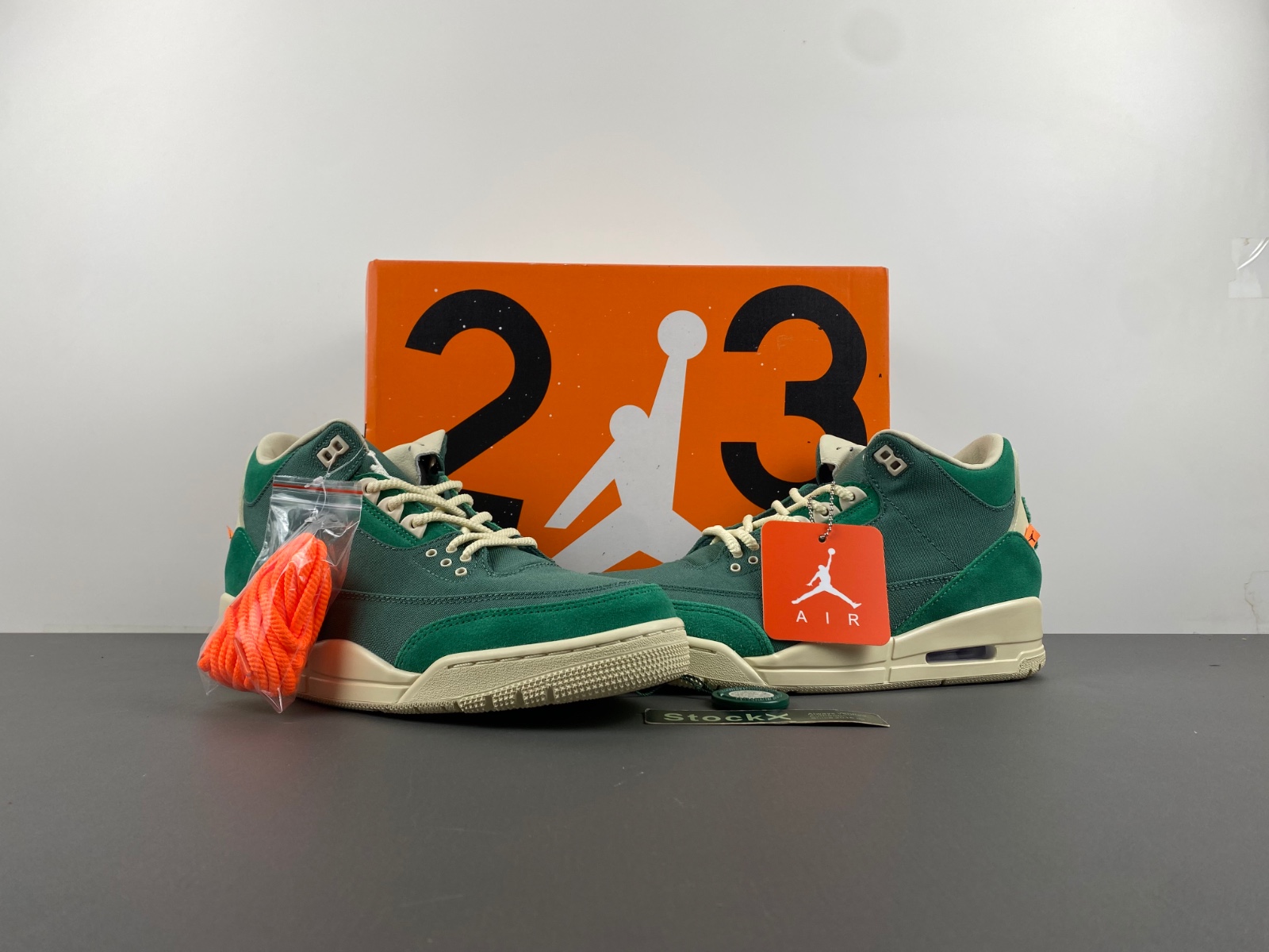 nina Ch*el abney x air jordan 3 fz7974-300