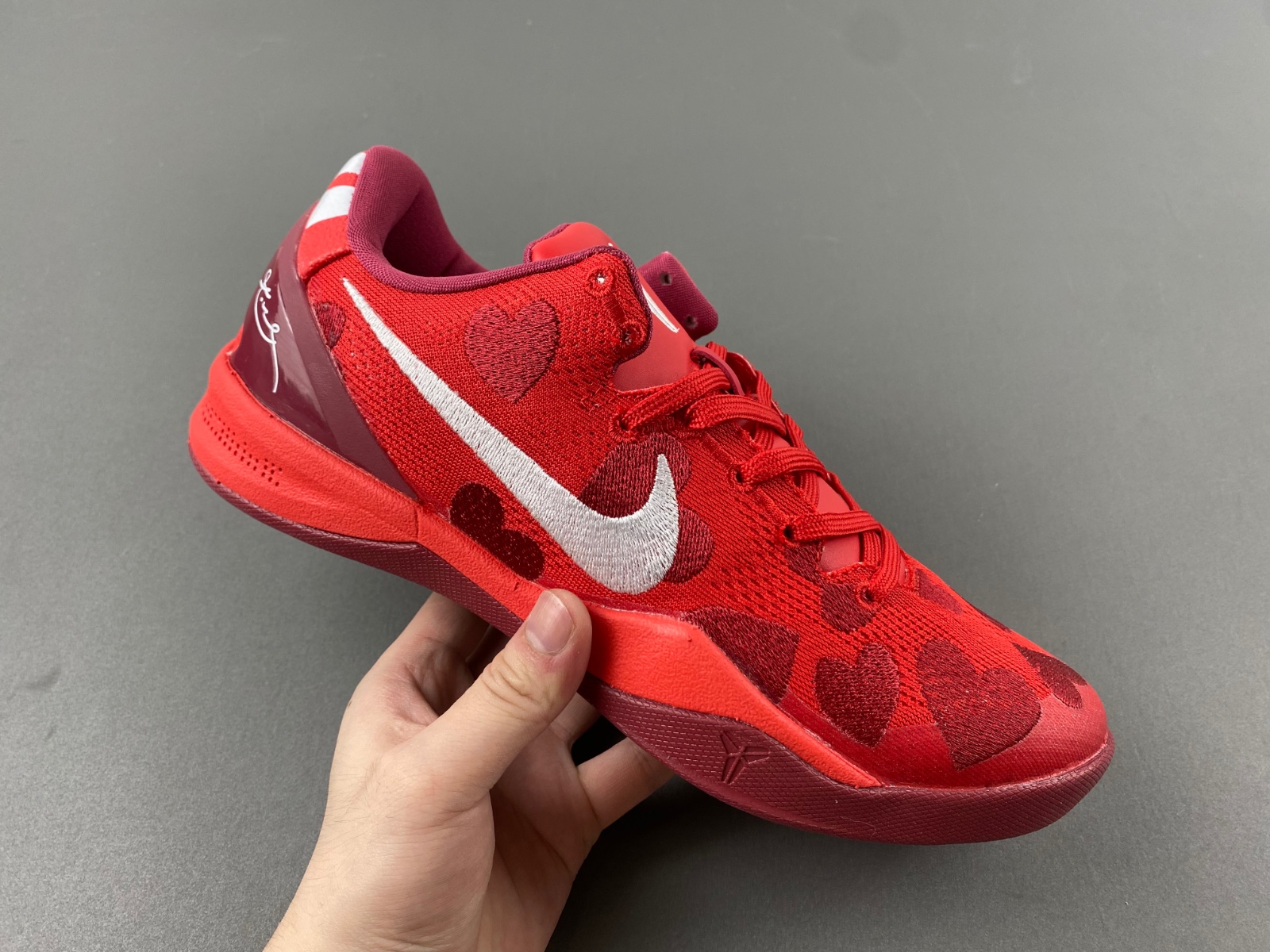 Nike Kobe 8 Protro “Valentine’s Day”