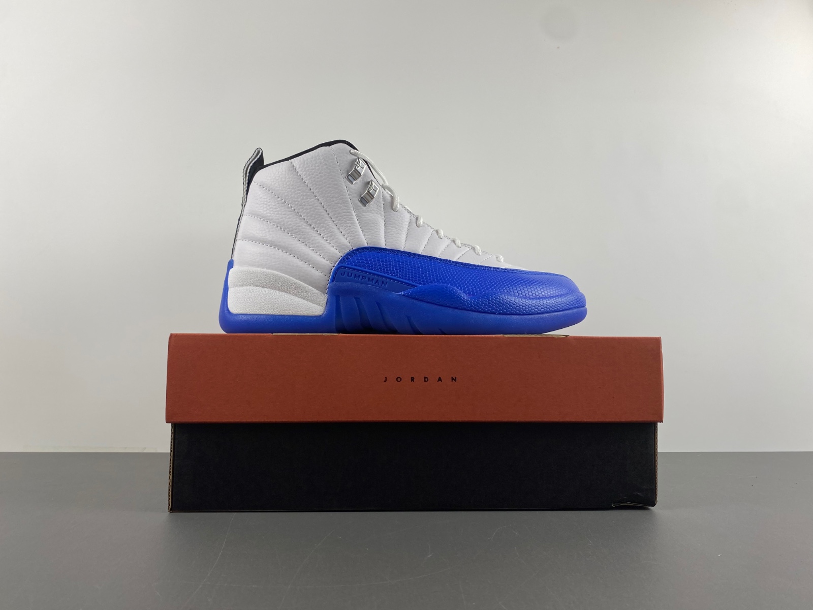 Air Jordan 12 “Blueberry” CT8013-140