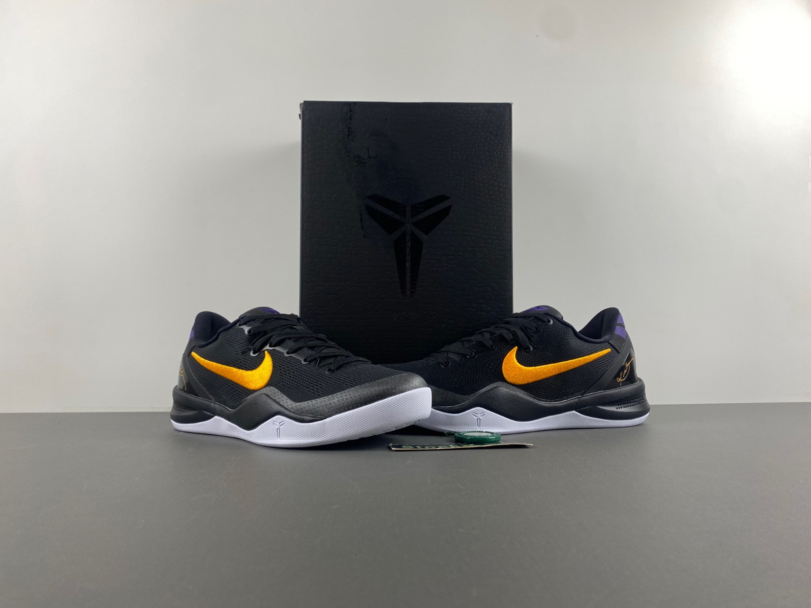 Nike Kobe 8 Protro “Hollywood Nights” HF9550-001