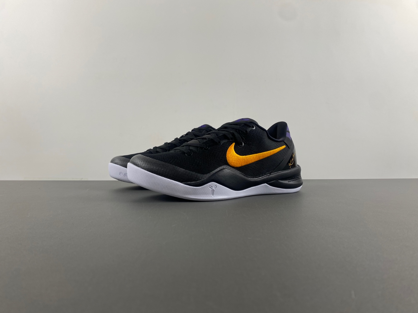 Nike Kobe 8 Protro “Hollywood Nights” HF9550-001