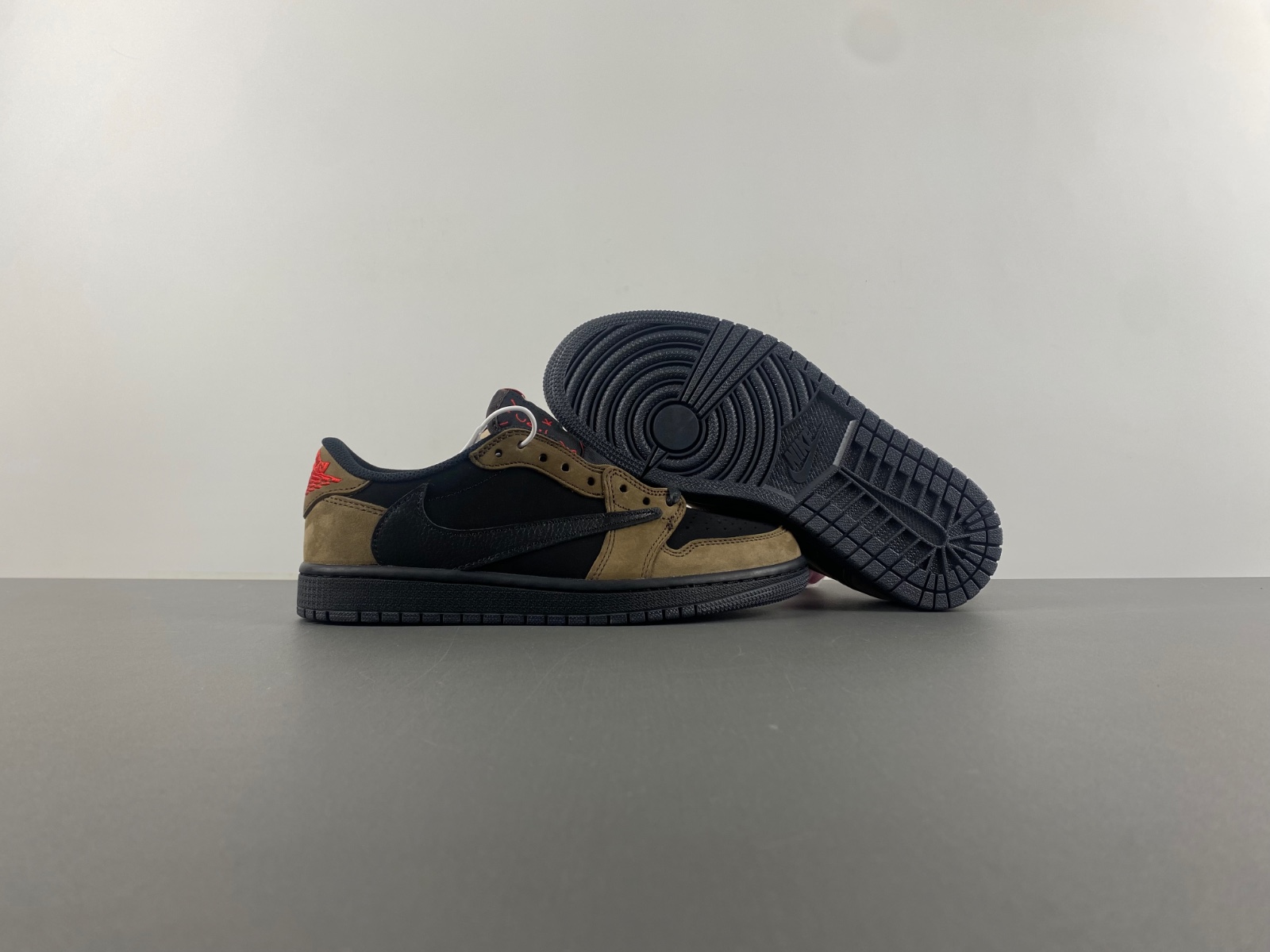 Travis Scott x Air Jordan 1 Low OG “Velvet Brown”  DM7866-202