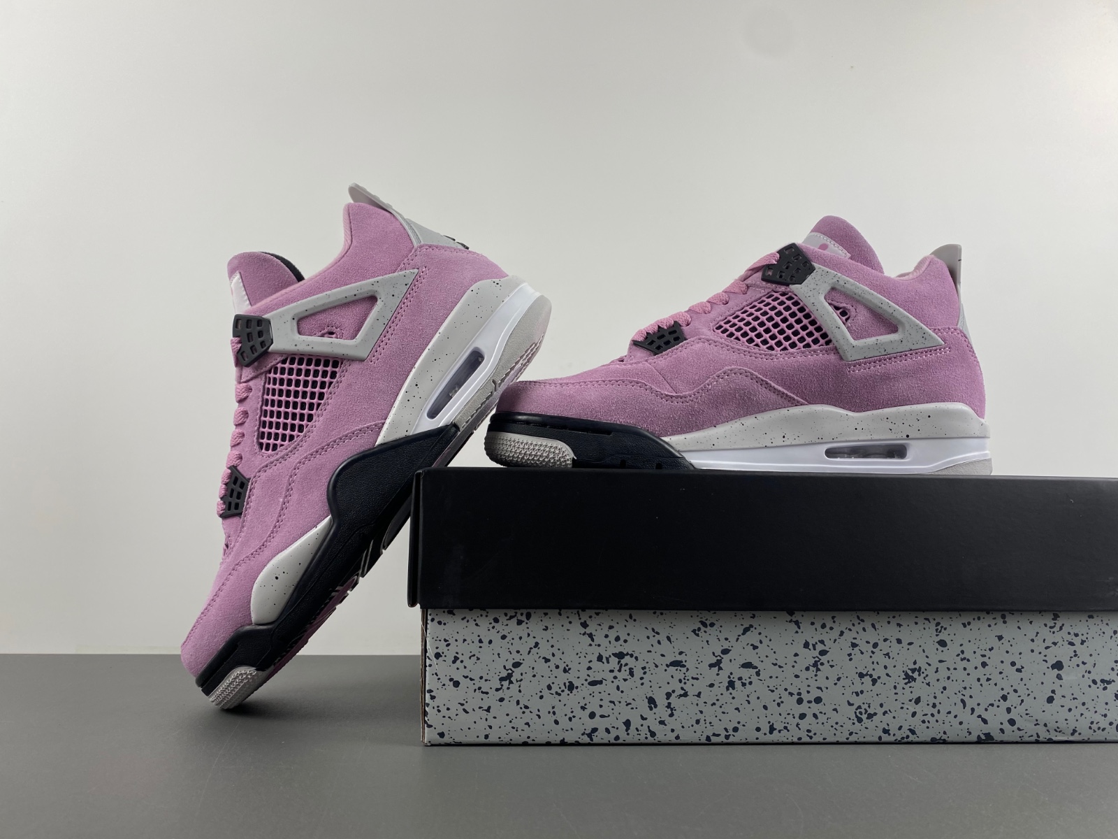 Air Jordan 4 WMNS “Orchid”AQ9129-501