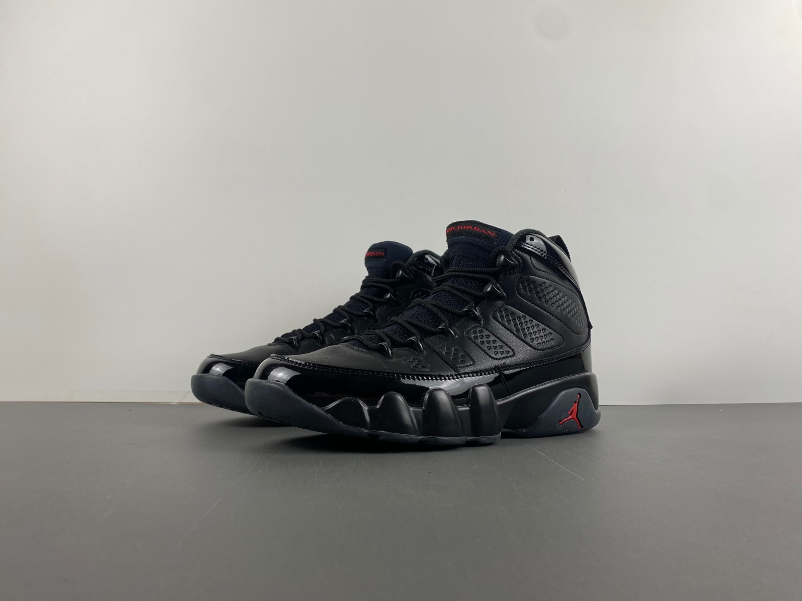 Air Jordan 9 Retro Bred 302370-014