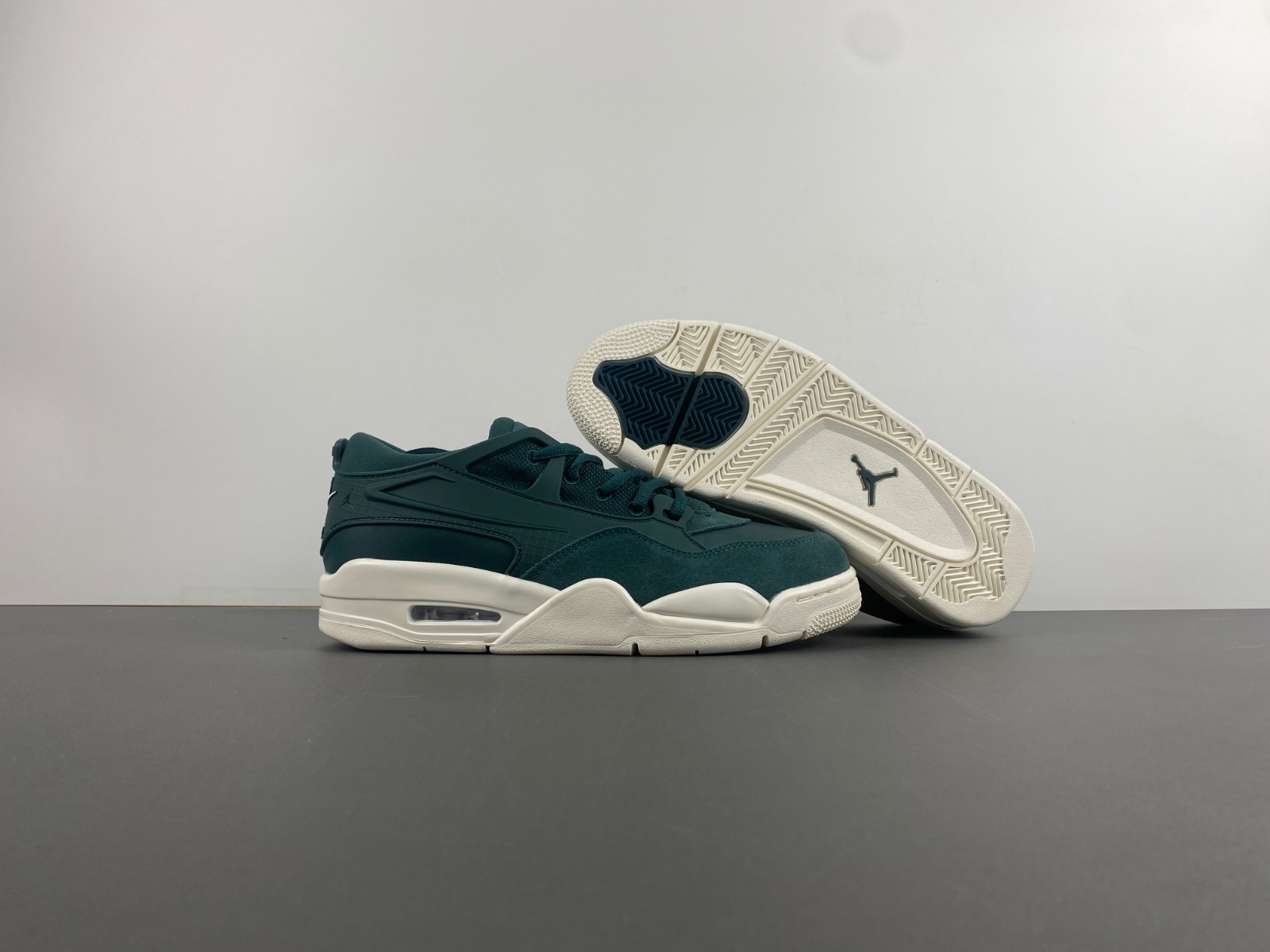 Air Jordan 4 RM WMNS “Oxidized Green”FQ7940-300