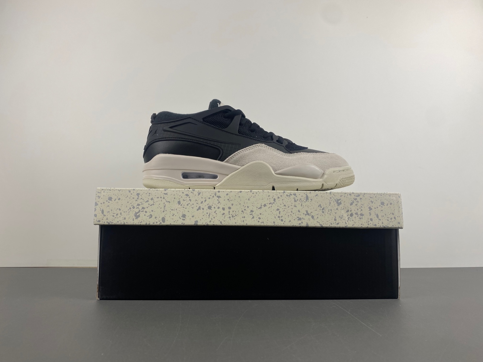 Air Jordan 4 RM Black Light Bone  FQ7939-001