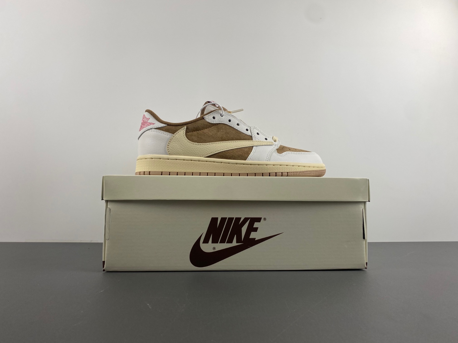 Travis Scott x Jordan 1 Low “Sail Sky Pink” DM7866-106