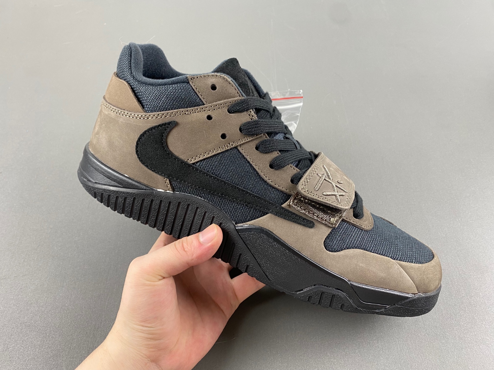 Travis Scott x Jordan Jumpman Jack TR “Dark Mocha” FZ8117-201