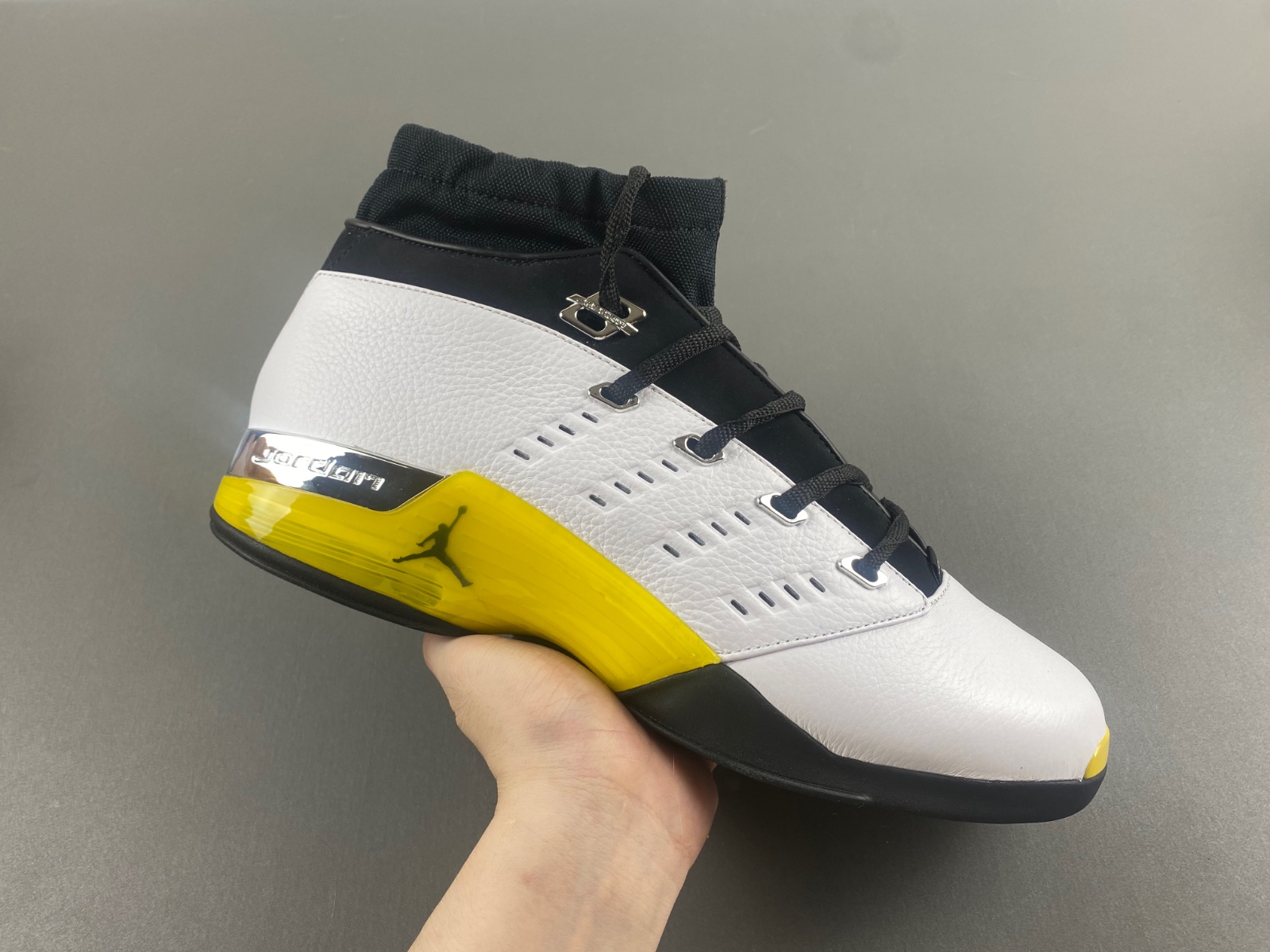 Air Jordan 17 Retro Low All-Star Lightning FJ0395-100