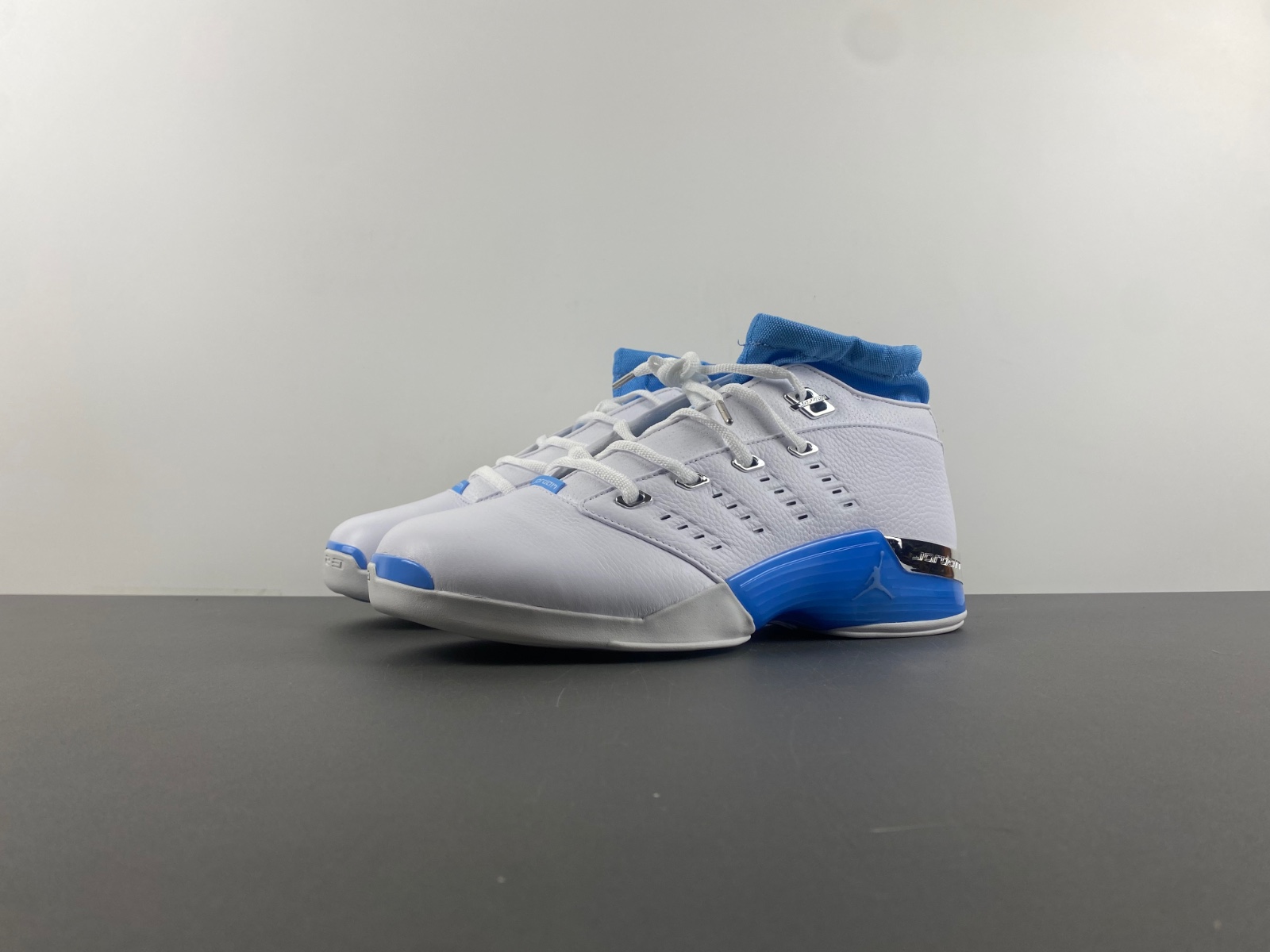 Air Jordan 17 Low “University Blue”FJ0395-101