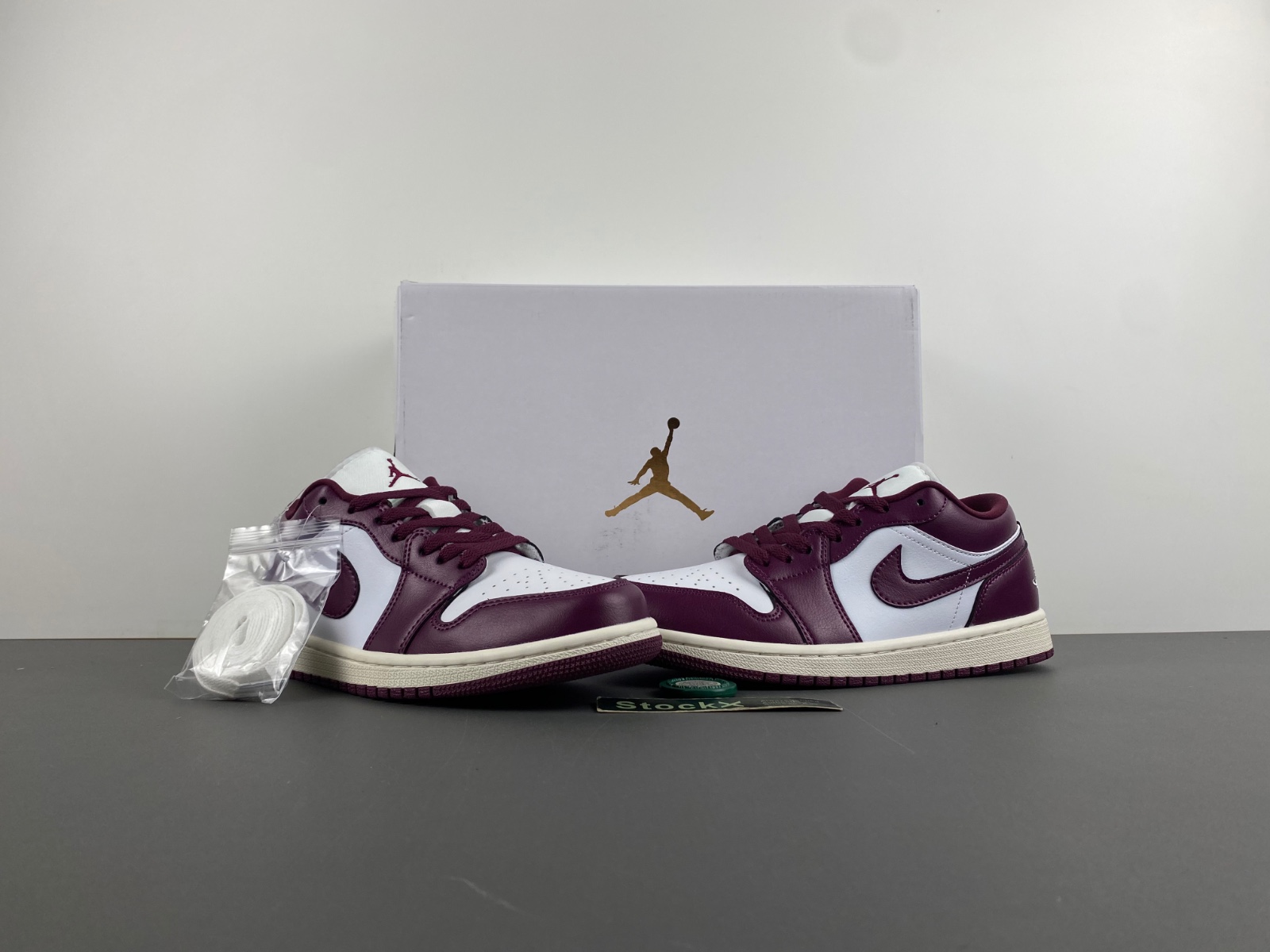 Air Jordan 1 Low Fireberry DC0774-161