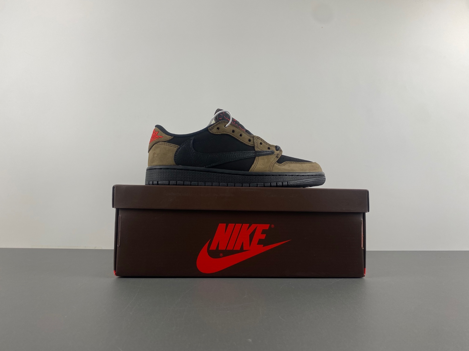 Travis Scott x Air Jordan 1 Low OG “Velvet Brown”  DM7866-202