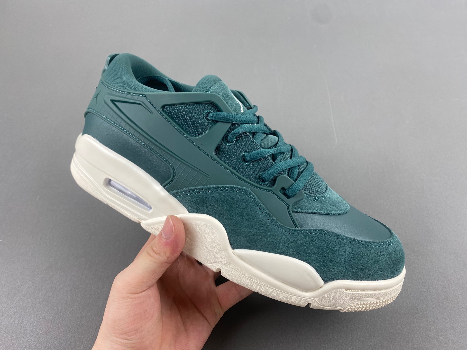 Air Jordan 4 RM WMNS “Oxidized Green”FQ7940-300