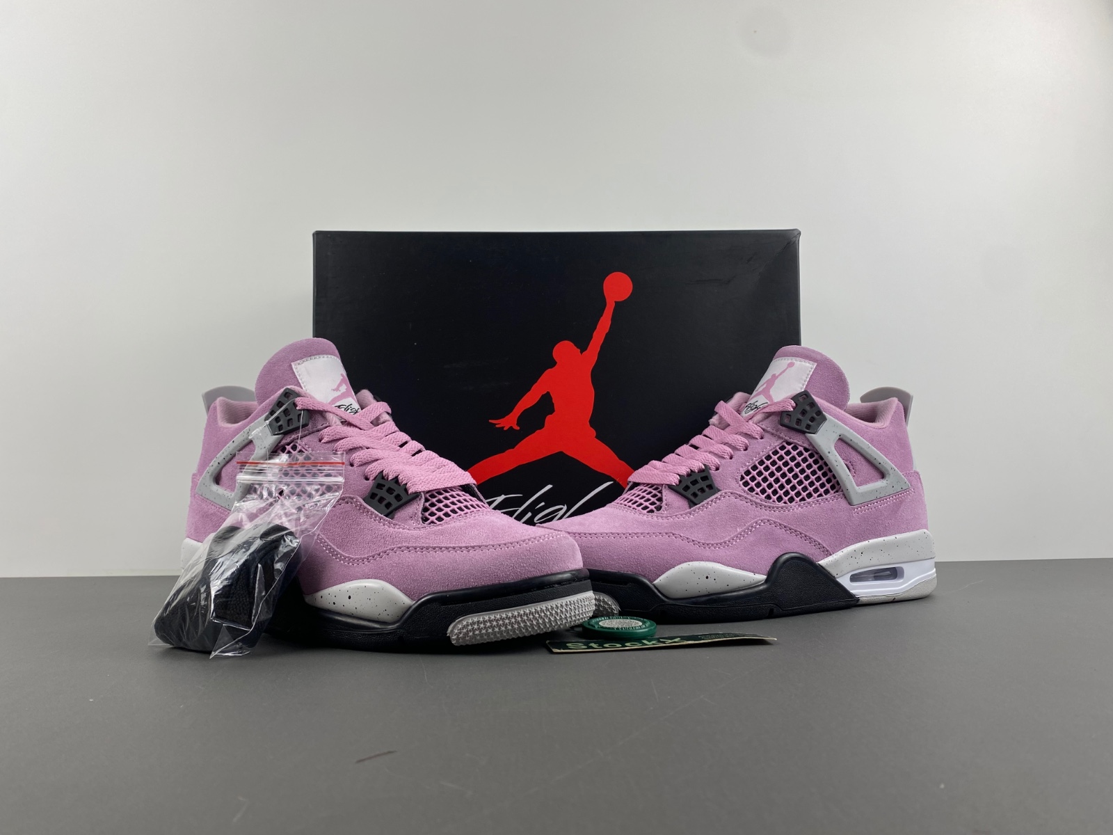 Air Jordan 4 WMNS “Orchid”AQ9129-501