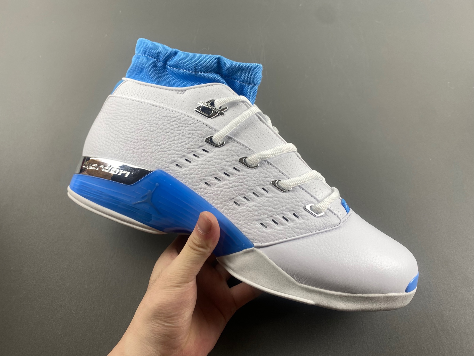 Air Jordan 17 Low “University Blue”FJ0395-101