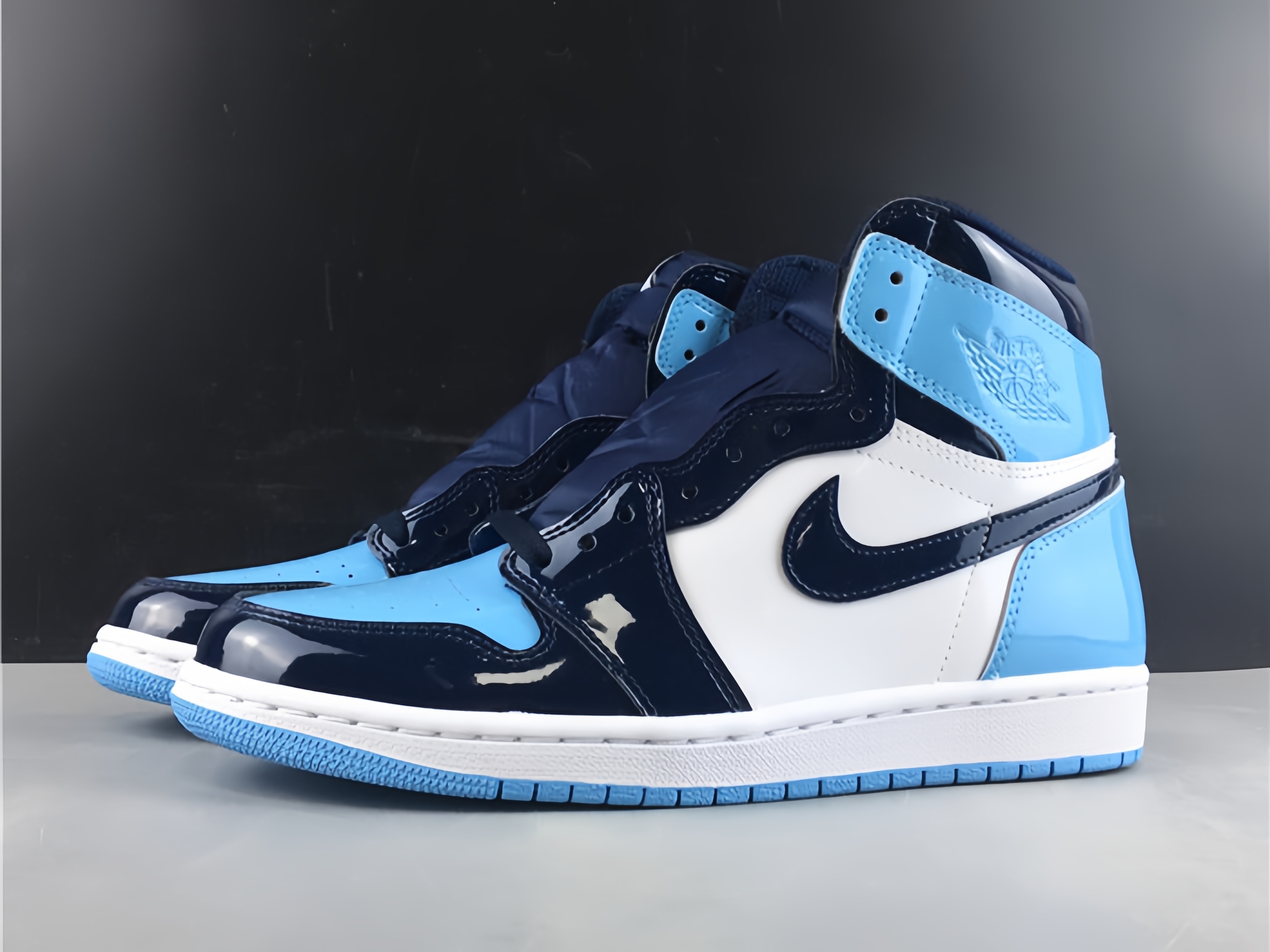 Jordan 1 Retro UNC Patent CD0461-401