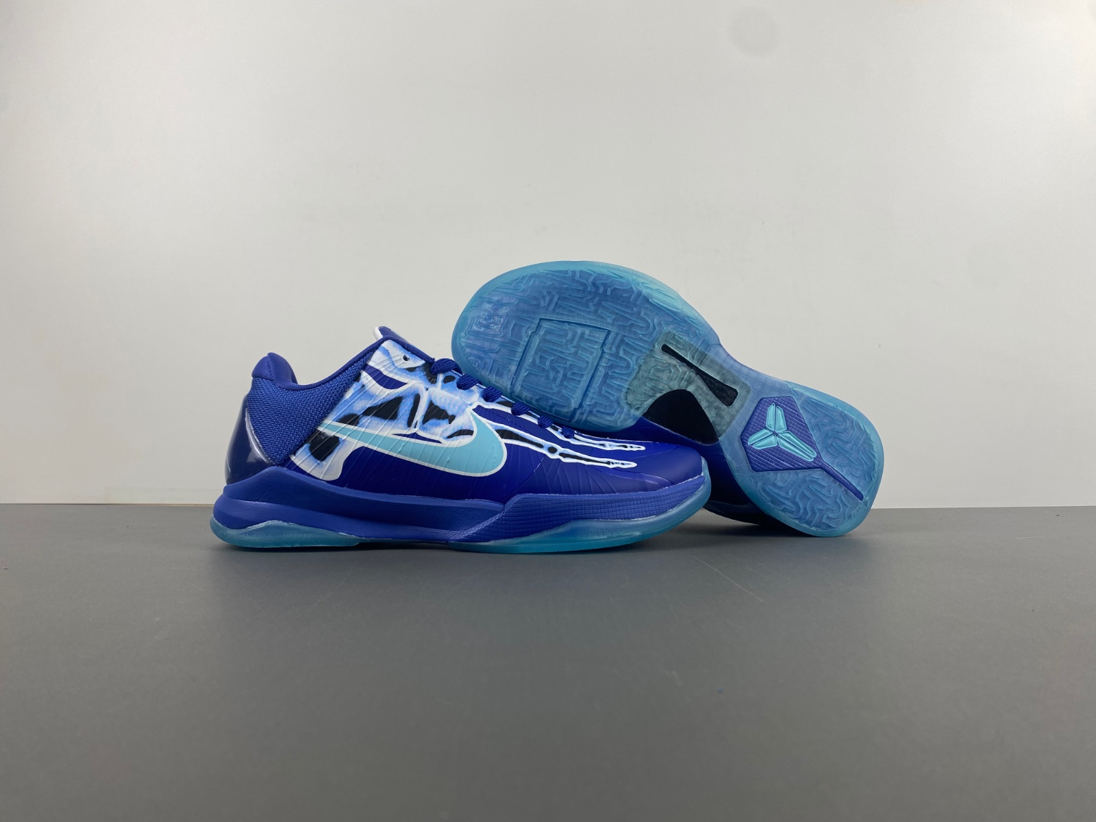 Nike Kobe 5 Protro "X-Ray"  HJ4303-400