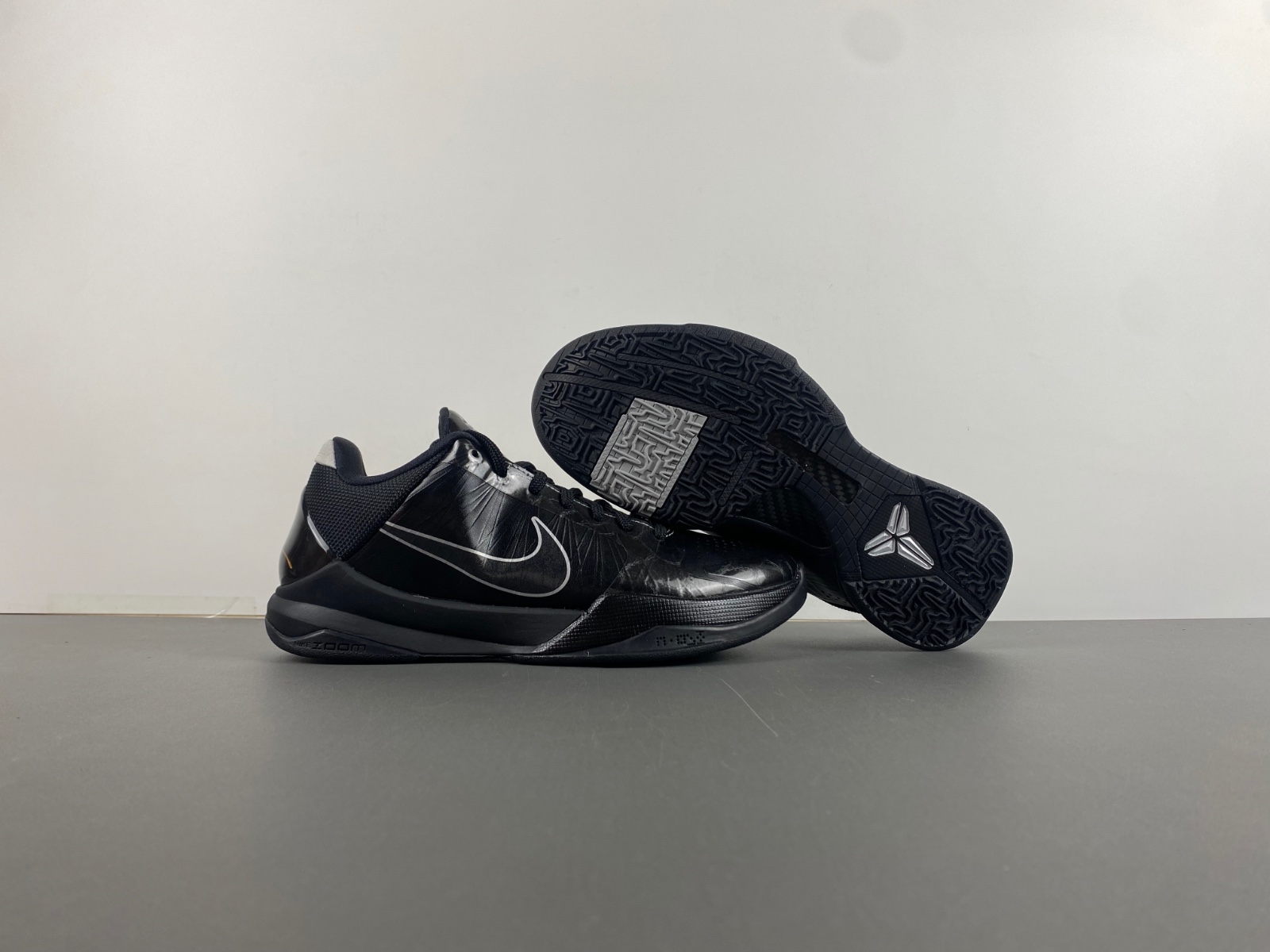 Nike Kobe 5 Blackout  386429-003