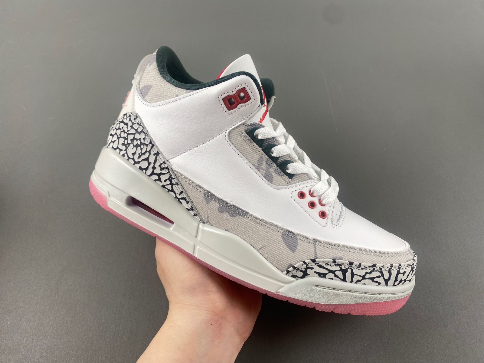 Air Jordan 3 Retro Wings  HM6993-100