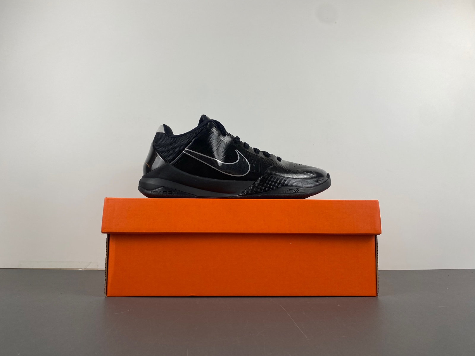 Nike Kobe 5 Blackout  386429-003