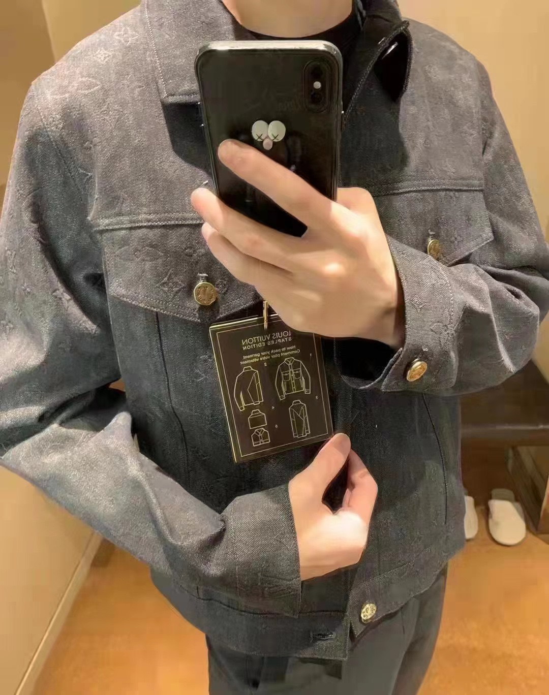 L-- three-dimensional presbyopic denim jacket