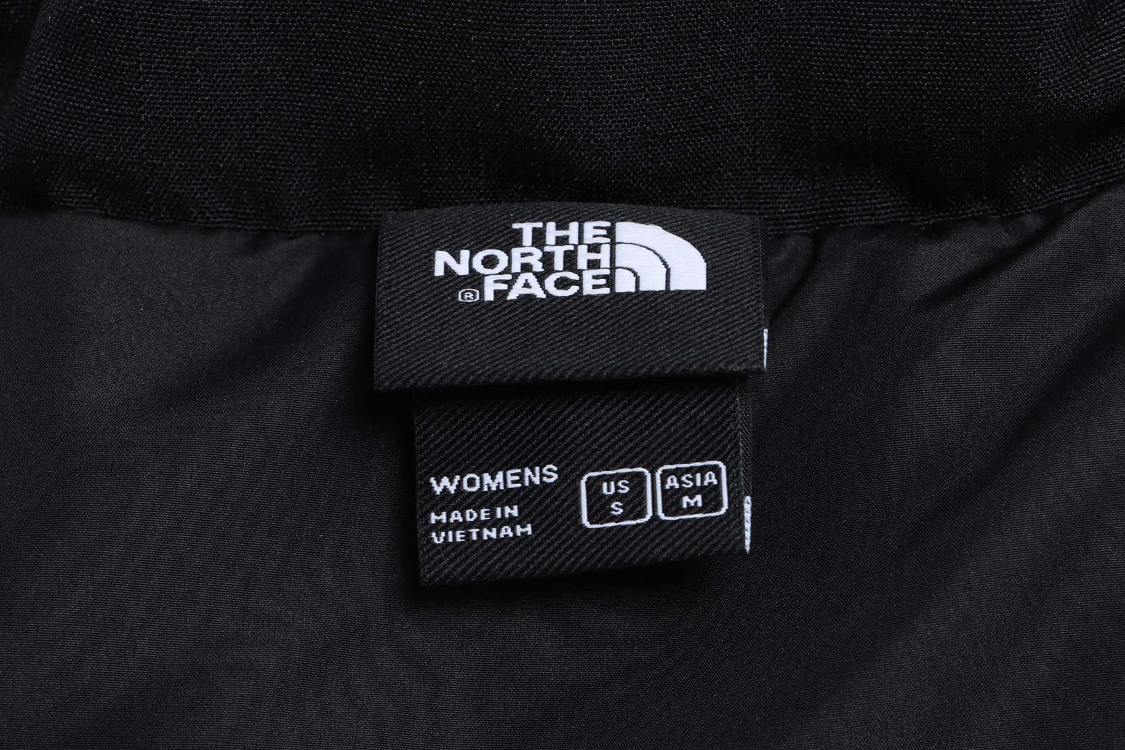 The North Face Splicing Contrast Color Large Pocket Functional Down Jacket