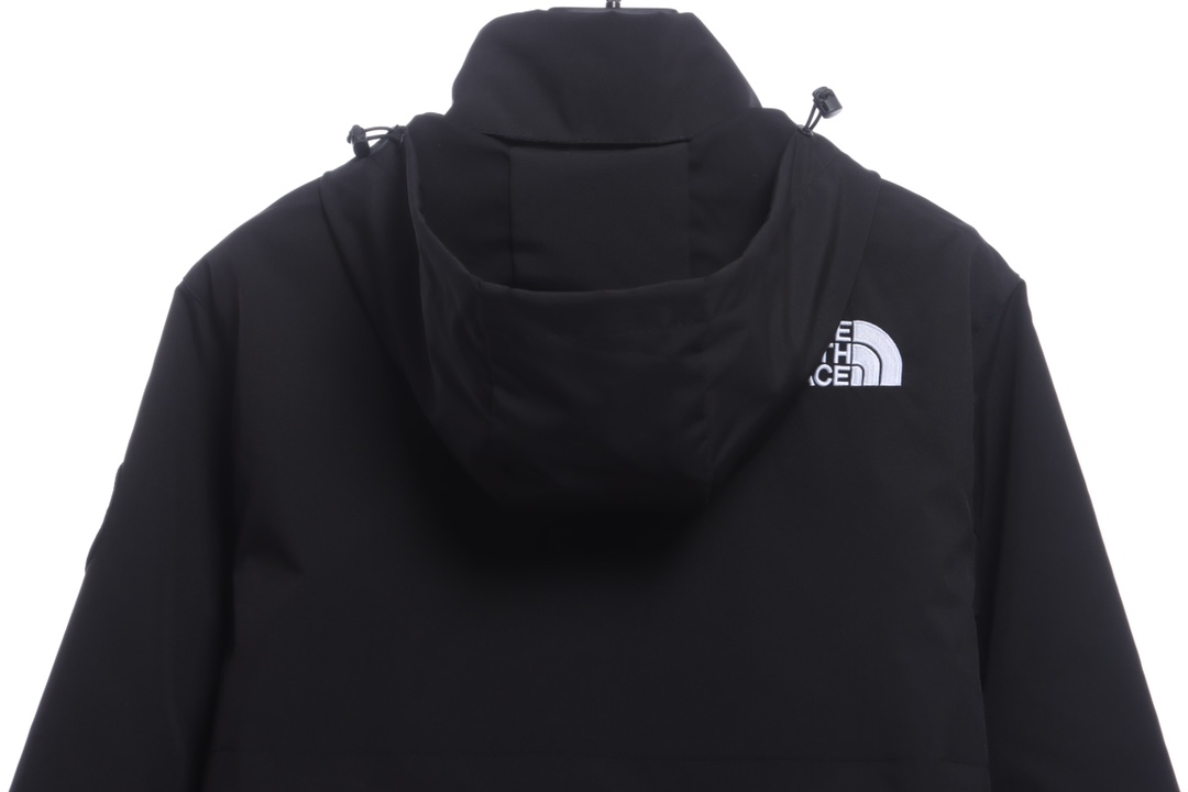 The North Face Sleeve Logo Embroidered Tech Jacket