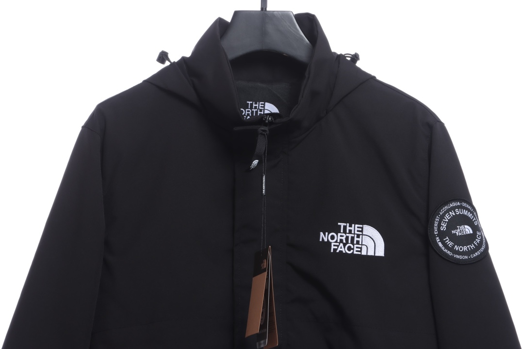 The North Face Sleeve Logo Embroidered Tech Jacket