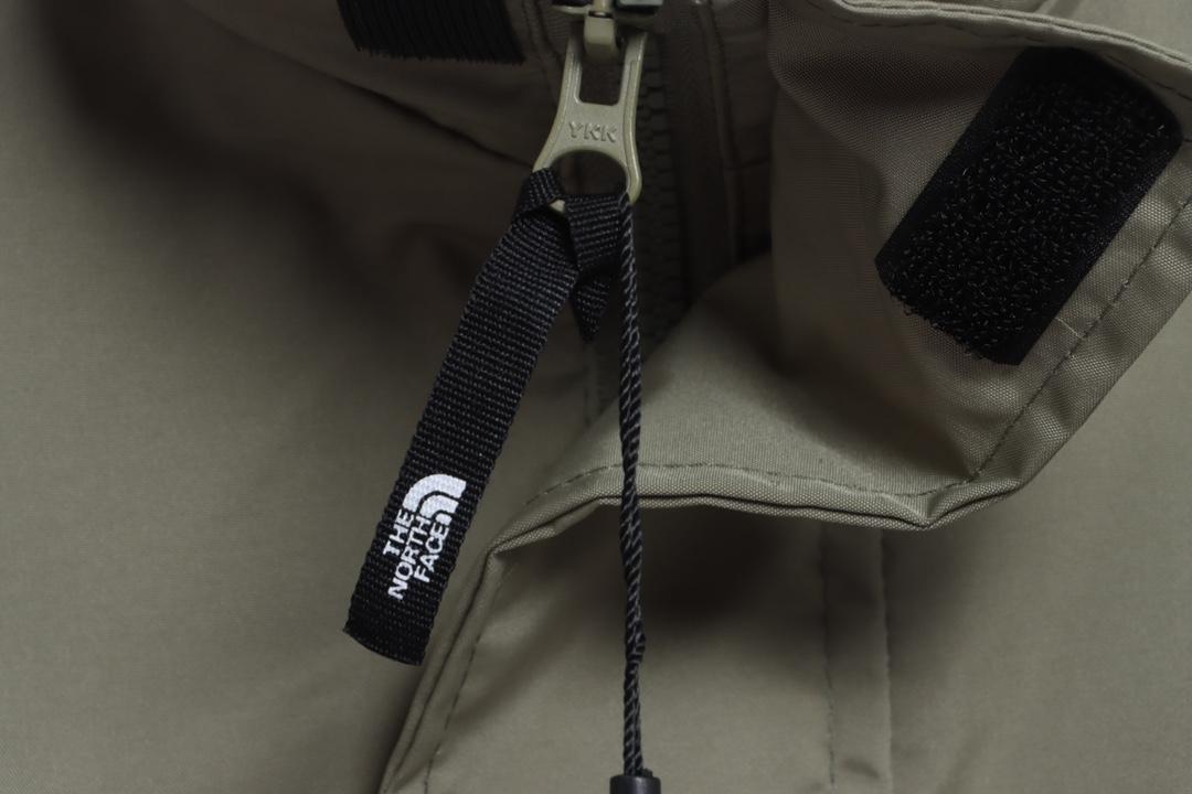 The North Face Sleeve Logo Embroidered Tech Jacket