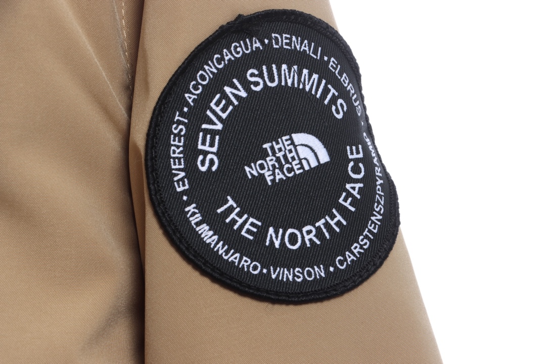 The North Face Sleeve Logo Embroidered Tech Jacket