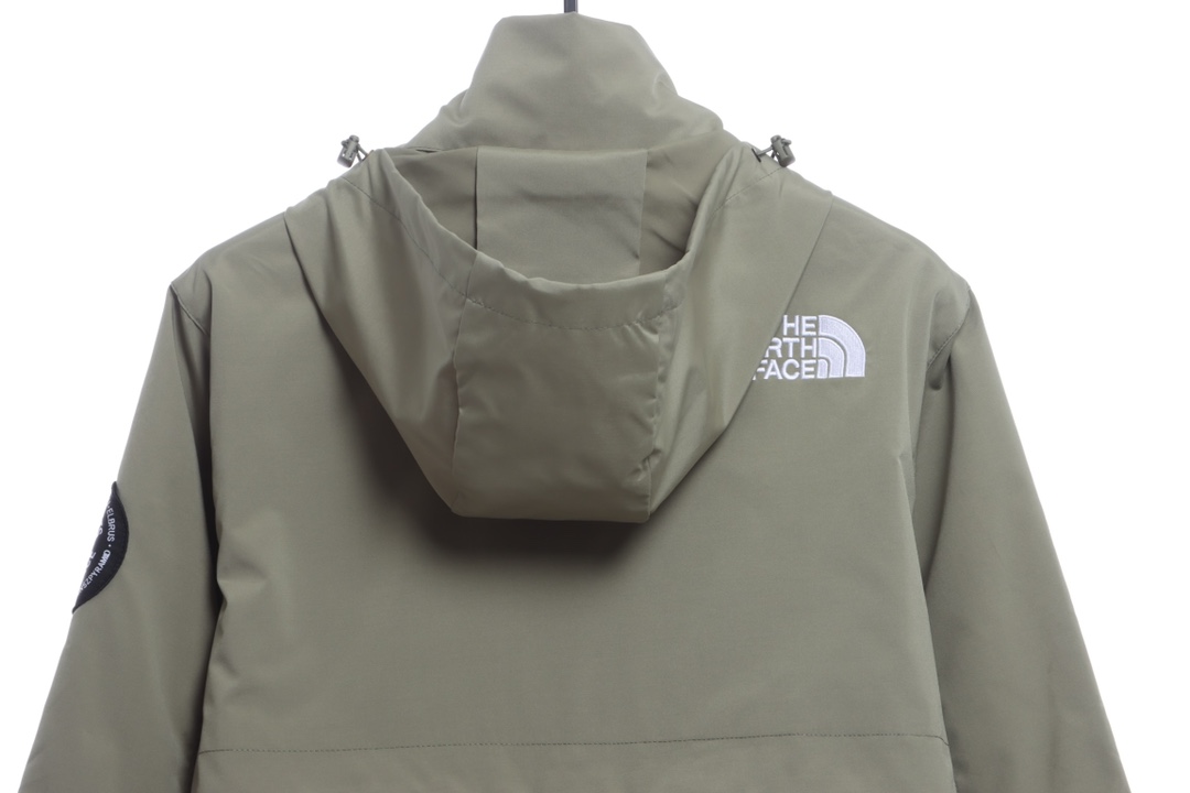 The North Face Sleeve Logo Embroidered Tech Jacket