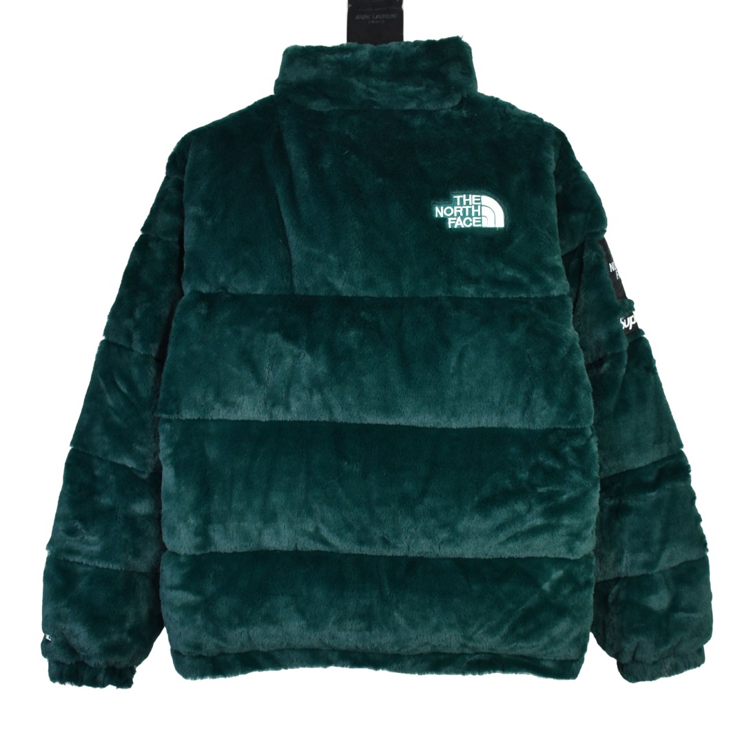 Suprem3 Week16 X The North Face FauxFur Nuptse