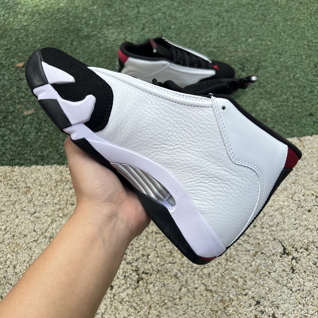 Jordan 14 Jordan 14 Retro Black Toe (2024)