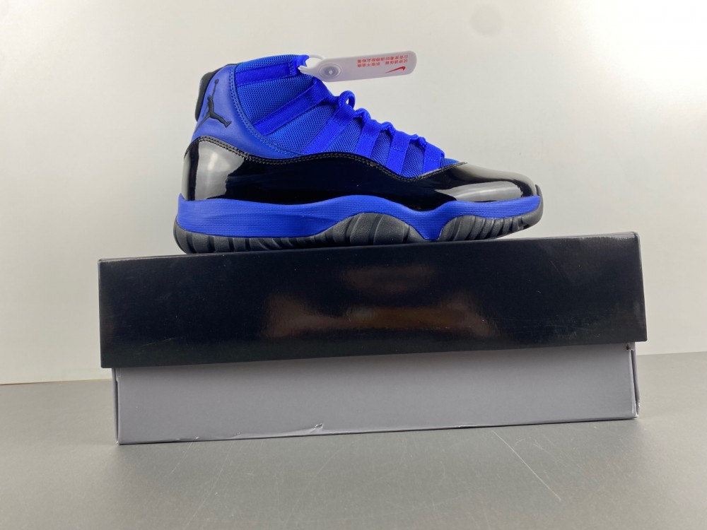 Air Jordan 11 CT8012-400