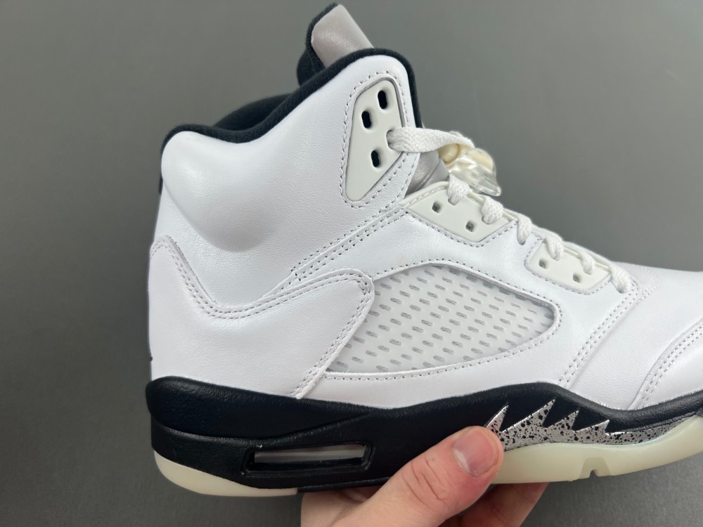 Air Jordan 5 Retro _White and Black DD0587-110