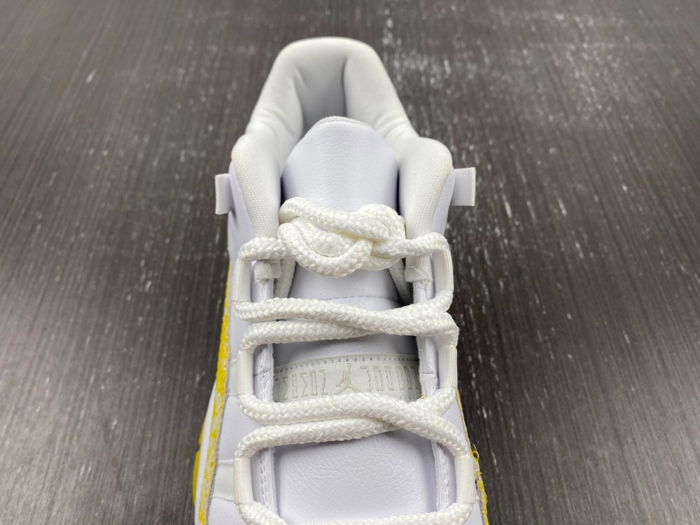 Air Jordan 11 Low WMNS “Yellow Snakeskin”AH7860-107