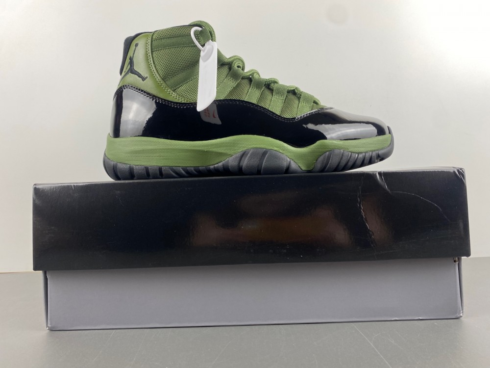 Air Jordan 11 CT8012-300