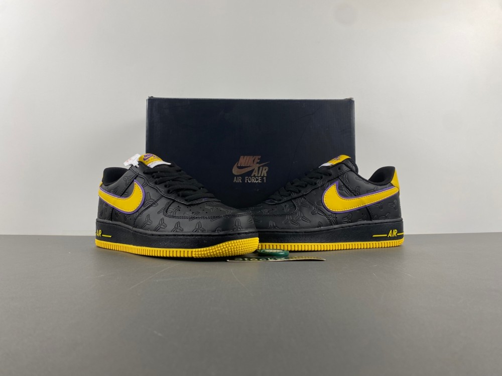 Kobe Bryant x Nike Air Force 1 Low HV5122-001