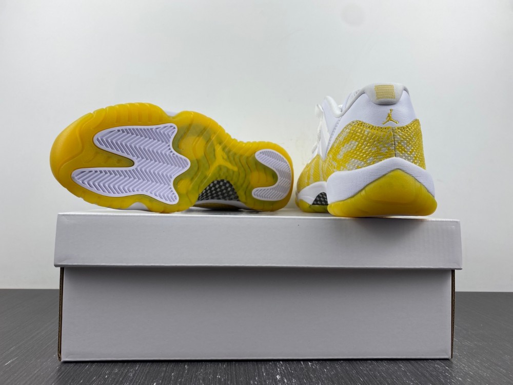 Air Jordan 11 Low WMNS “Yellow Snakeskin”AH7860-107