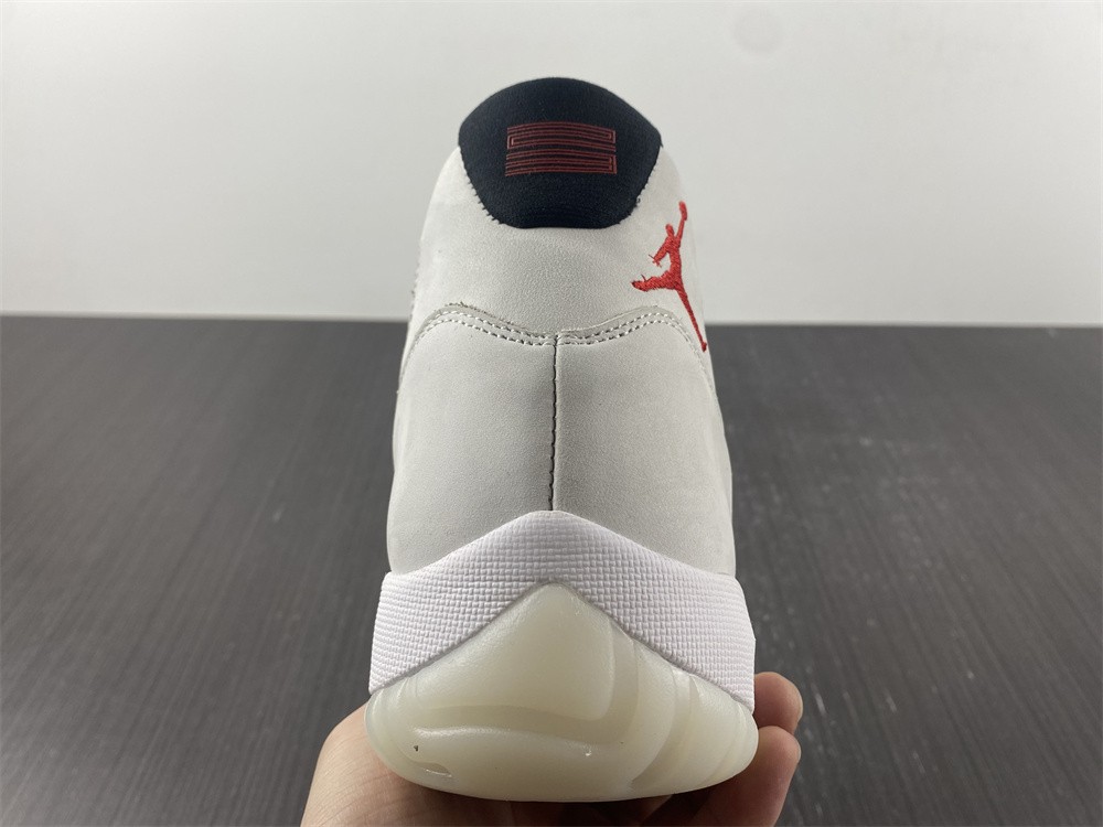 Air Jordan 11 “Platinum Tint”378037-016