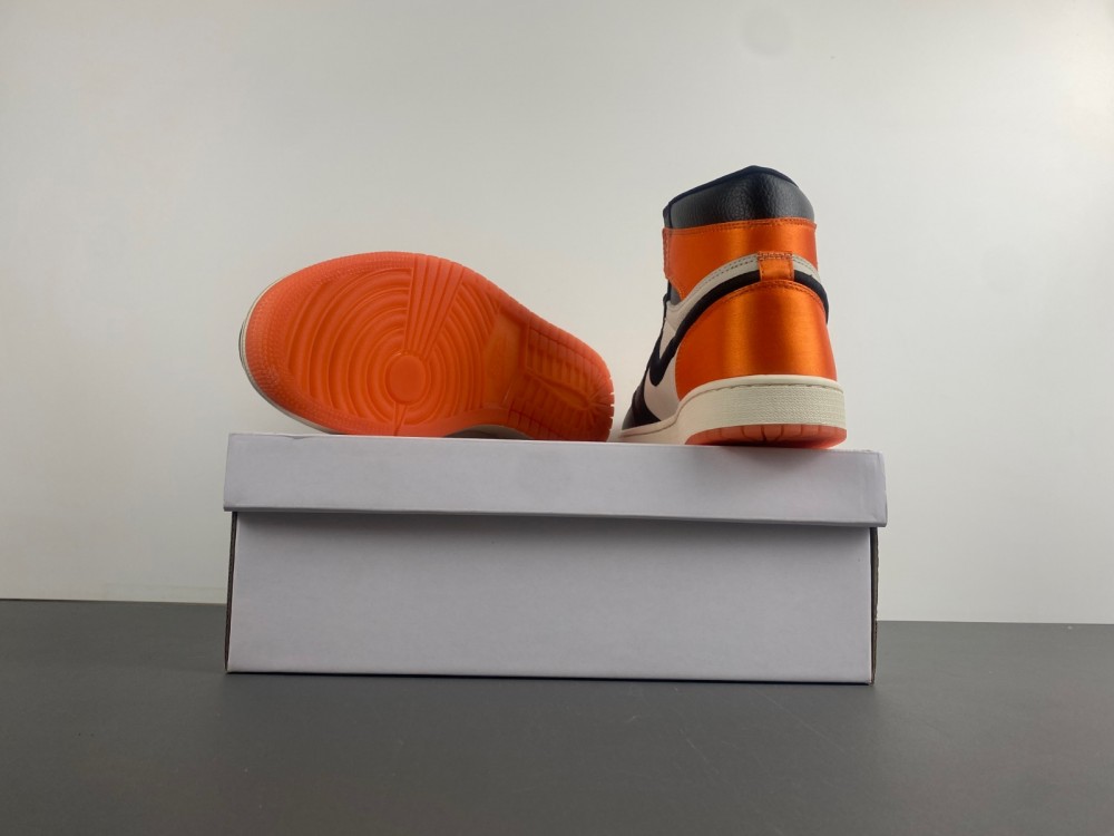 Air Jordan 1 Satin “Shattered Backboard”AV3725-010