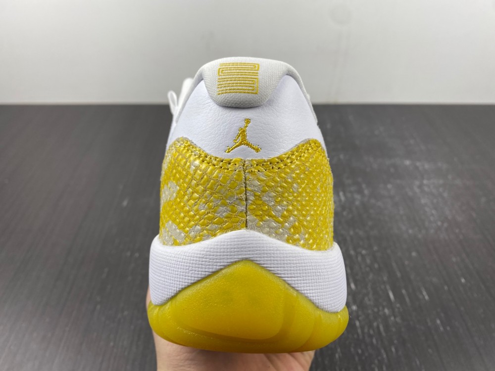 Air Jordan 11 Low WMNS “Yellow Snakeskin”AH7860-107